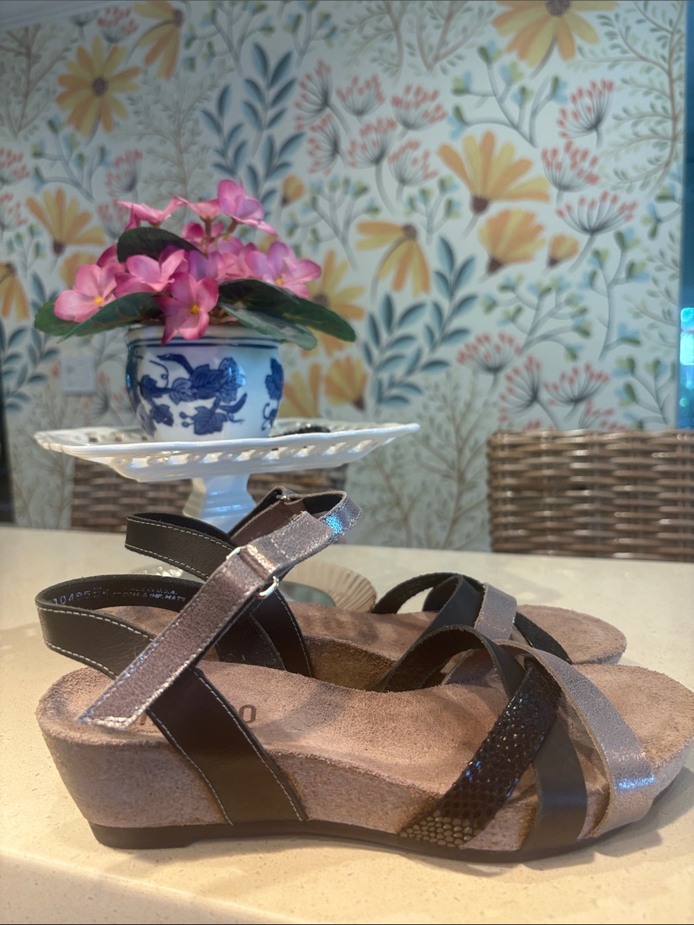 Munro “Eden” Metallic Black & Silver Strappy Cork Wedge Sandals - Size 8